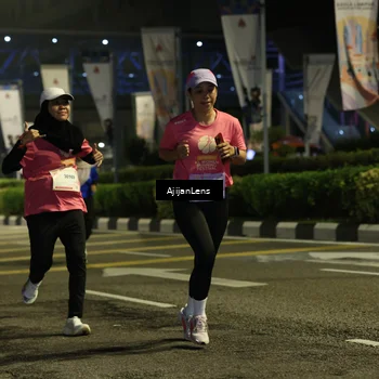 Runner Photo 8614100