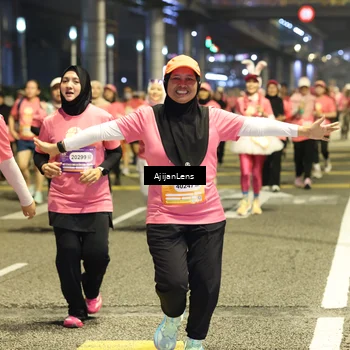 Runner Photo 8615072