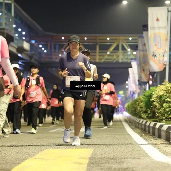 Runner Photo 8615330