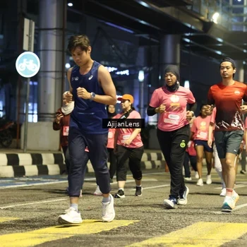Runner Photo 8616212