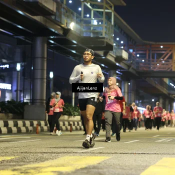 Runner Photo 8616735