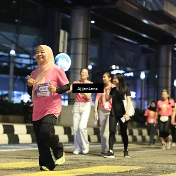 Runner Photo 8617004