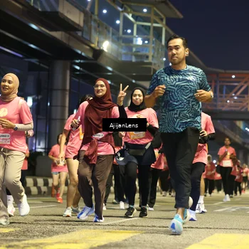 Runner Photo 8617018