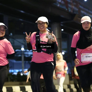 Runner Photo 8617100