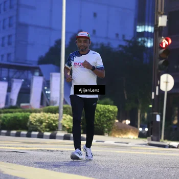 Runner Photo 8617672