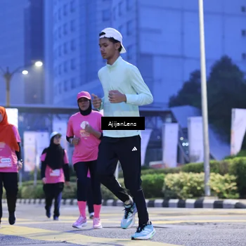 Runner Photo 8618180
