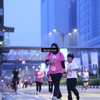 Runner Photo 8618258
