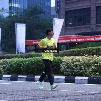 Runner Photo 8618587