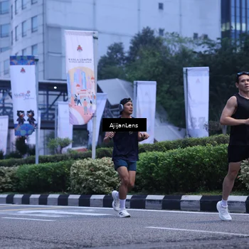 Runner Photo 8618675