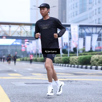 Runner Photo 8618726