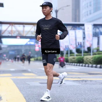 Runner Photo 8618731