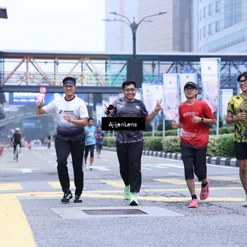 Runner Photo 8618736