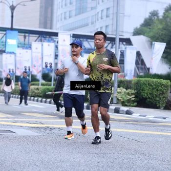 Runner Photo 8618753