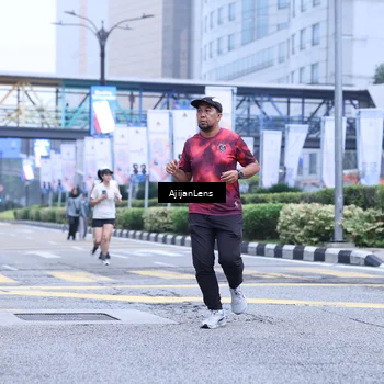 Runner Photo 8618785