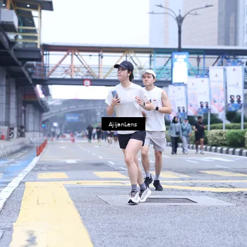 Runner Photo 8618789