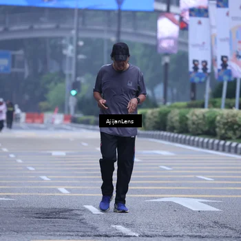 Runner Photo 8618843