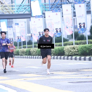 Runner Photo 8618848