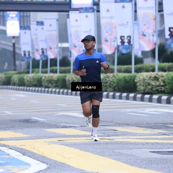 Runner Photo 8618850