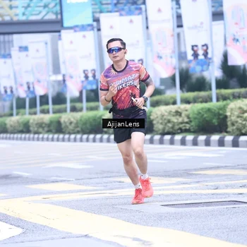 Runner Photo 8618858