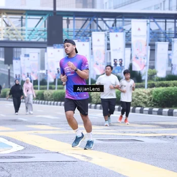 Runner Photo 8618873