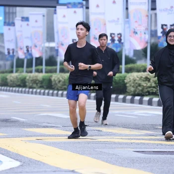 Runner Photo 8618877