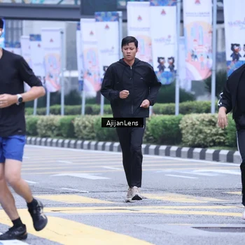 Runner Photo 8618878