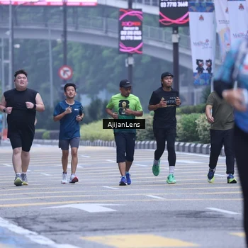 Runner Photo 8618912