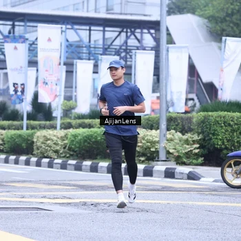 Runner Photo 8618945
