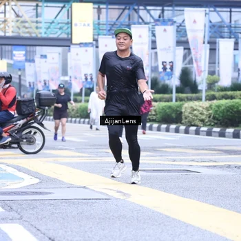 Runner Photo 8618955