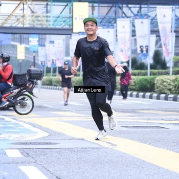 Runner Photo 8618958
