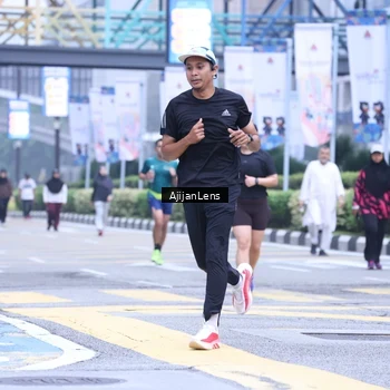 Runner Photo 8618965