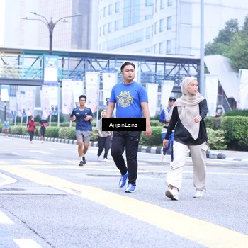 Runner Photo 8619004