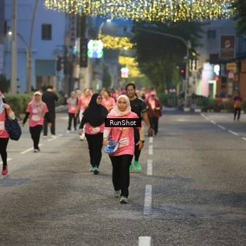 Runner Photo 8619073