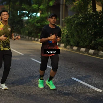 Runner Photo 8619078