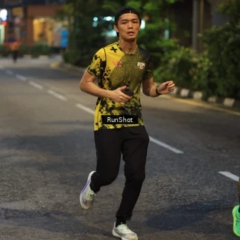 Runner Photo 8619081