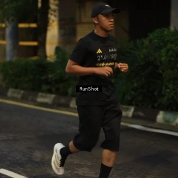 Runner Photo 8619170