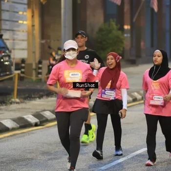 Runner Photo 8619176