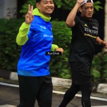 Runner Photo 8619673
