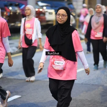 Runner Photo 8620021