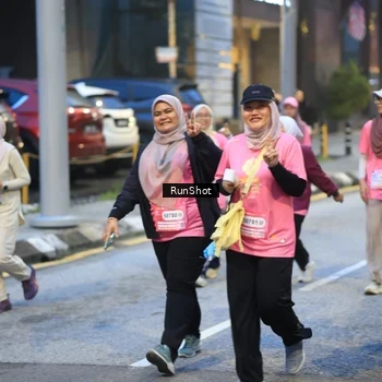 Runner Photo 8620035