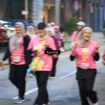 Runner Photo 8620037