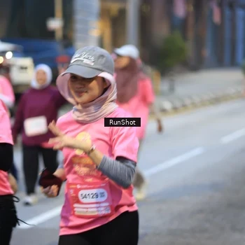 Runner Photo 8620049