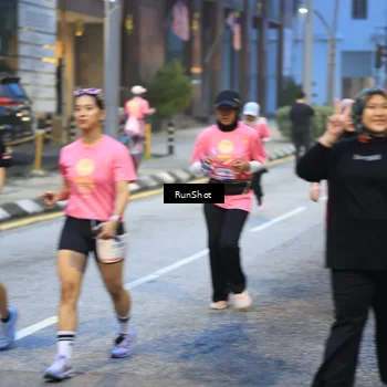 Runner Photo 8620100