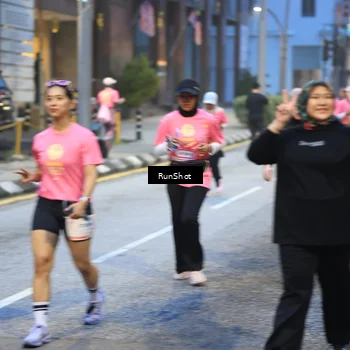 Runner Photo 8620102