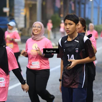 Runner Photo 8620137