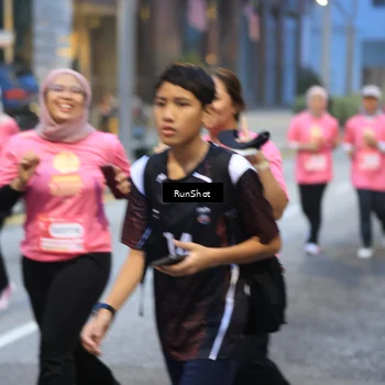 Runner Photo 8620140