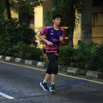 Runner Photo 8620166