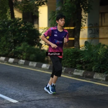 Runner Photo 8620168