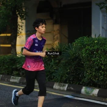 Runner Photo 8620174