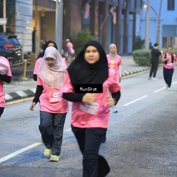 Runner Photo 8620202